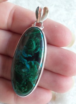 Zilveren hanger met grote ovale Malachiet in Chrysocolla